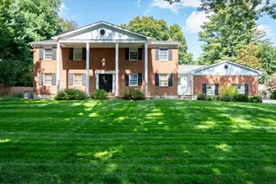 136 Knobloch Ln, Stamford, CT 06902 - Photo 1