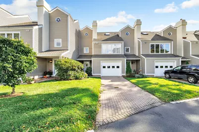 32 Harbour View Place #32, Stratford, CT 06615 - Photo 1