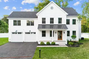 42 Robin Cir, Fairfield, CT 06824 - Photo 1