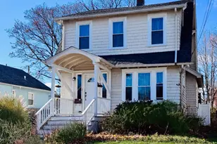 71 Oakland St, Stratford, CT 06615 - Photo 1