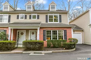 10 Hawthorne Ridge Cir, Trumbull, CT 06611 - Photo 1