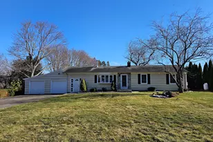 11 Brookfield Dr, Shelton, CT 06484 - Photo 1