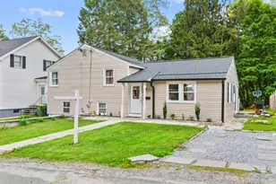 113 Devonwood Dr, Waterbury, CT 06708 - Photo 1