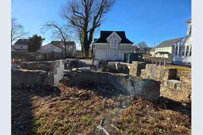 14 Locust Avenue, Danbury, CT 06810 - Photo 1