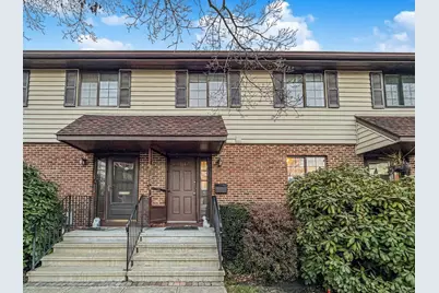 202 Soundview Avenue #5, Stamford, CT 06902 - Photo 1