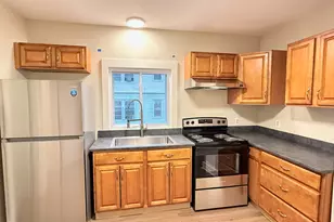 69 South St, Hartford, CT 06114 - Photo 1