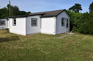 37 Dudley Ln, Madison, CT 06443 - Photo 1