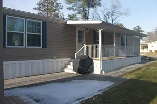 12 Oakland St, Plainville, CT 06062 - Photo 1