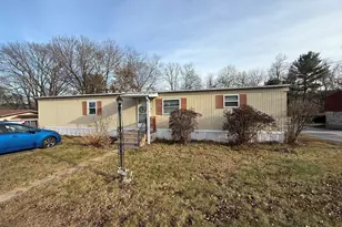 4 Sunshine Ter, Thompson, CT 06255 - Photo 1