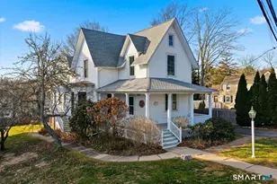 35 Prospect St, Essex, CT 06426 - Photo 1