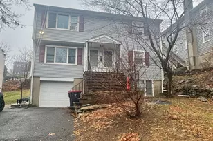 4 Truman Ct, Norwalk, CT 06854 - Photo 1