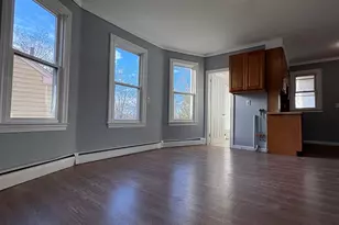 3 Omo St, Middletown, CT 06457 - Photo 1