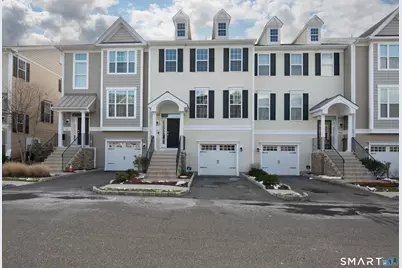 10 Putnam Lane #10, Danbury, CT 06810 - Photo 1