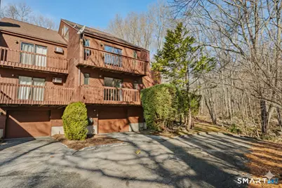97 West Main Street #Apt 24, East Lyme, CT 06357 - Photo 1