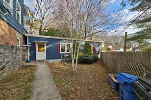 57 Warren St, Norwich, CT 06360 - Photo 1