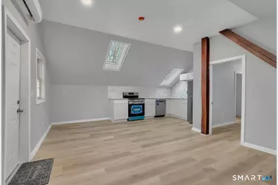 196 Hartford Road #B, Manchester, CT 06040 - Photo 1