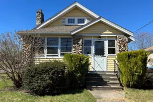 61 S Washington St, Plainville, CT 06062 - Photo 1