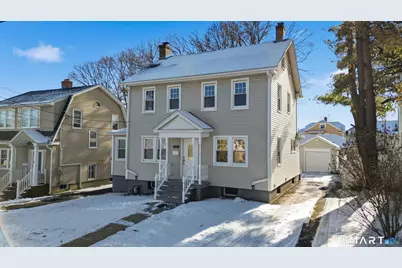 15 Eastview Street, Hartford, CT 06114 - Photo 1