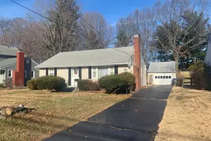 27 Lydall St, Manchester, CT 06042 - Photo 1