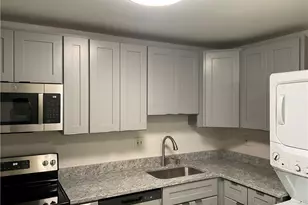 1271 Washington St, Middletown, CT 06457 - Photo 1