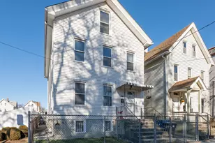 111 Pine St, New Haven, CT 06513 - Photo 1