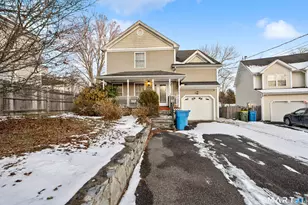 27 Amber Pl, Waterbury, CT 06705 - Photo 1