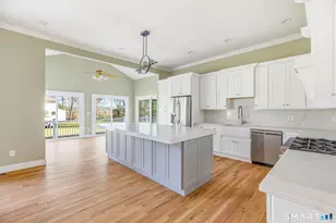 106 C Comstock Hill Ave, Norwalk, CT 06850 - Photo 1