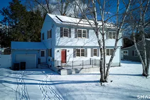 117 Woodside St, Putnam, CT 06260 - Photo 1