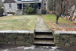 598 Frenchtown Rd, Bridgeport, CT 06606 - Photo 1