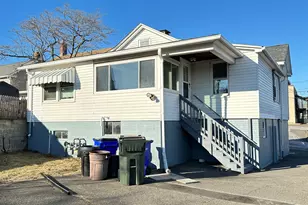 40 Oak St, Windsor Locks, CT 06096 - Photo 1