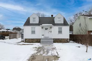 59 Macnamara St, Waterbury, CT 06708 - Photo 1