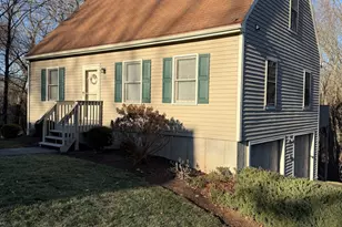 13 Dunham Dr, Guilford, CT 06437 - Photo 1