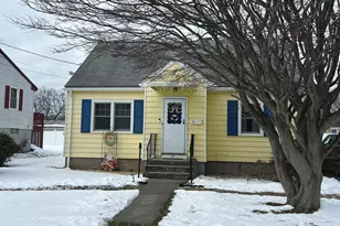 75 Osborne St, Stratford, CT 06614 - Photo 1