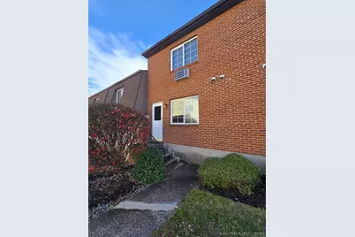 921 Hamilton Avenue #APT 11, Waterbury, CT 06706 - Photo 1