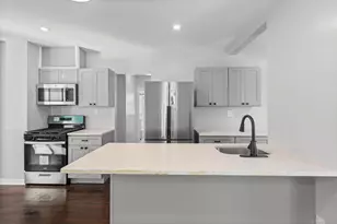 230 Cooke St, Waterbury, CT 06710 - Photo 1