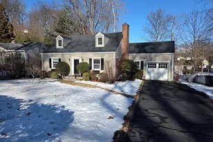 51 Glendale Rd, Stamford, CT 06906 - Photo 1