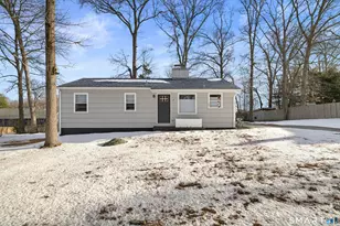 12 Beach Park Rd, Clinton, CT 06413 - Photo 1