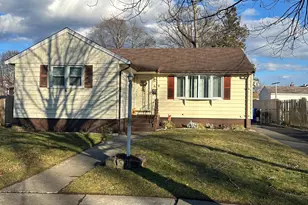 670 Henry Ave Ext, Stratford, CT 06614 - Photo 1