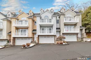 665 River Rd, Shelton, CT 06484 - Photo 1