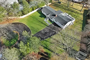 9 Arnold Ln, Norwalk, CT 06853 - Photo 1