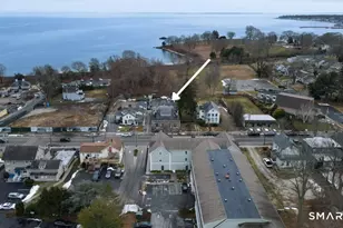 374 Main St, East Lyme, CT 06357 - Photo 1