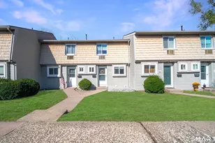 21 Carillon Dr, Rocky Hill, CT 06067 - Photo 1