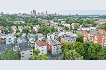 19 Whitmore Street, Hartford, CT 06114 - Photo 1