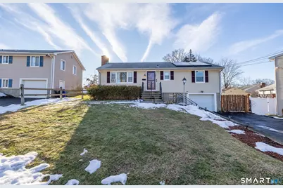 32 Heather Lane, Norwalk, CT 06851 - Photo 1