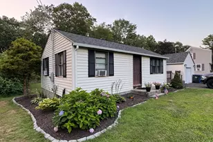 122 Wells Rd, East Windsor, CT 06088 - Photo 1