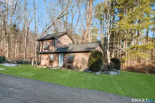 455 Brayman Hollow Rd, Pomfret, CT 06259 - Photo 1