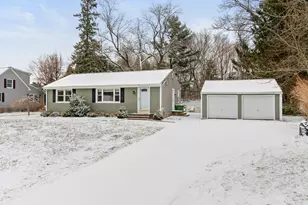 12 Deer Run Rd, Wallingford, CT 06492 - Photo 1