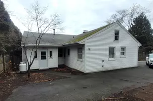 123 Bridge St, Groton, CT 06340 - Photo 1