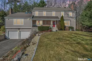 32 Canterbury Ln, Farmington, CT 06085 - Photo 1