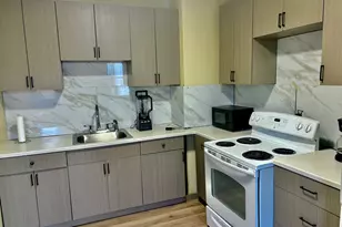 202 Bellevue St, Hartford, CT 06120 - Photo 1